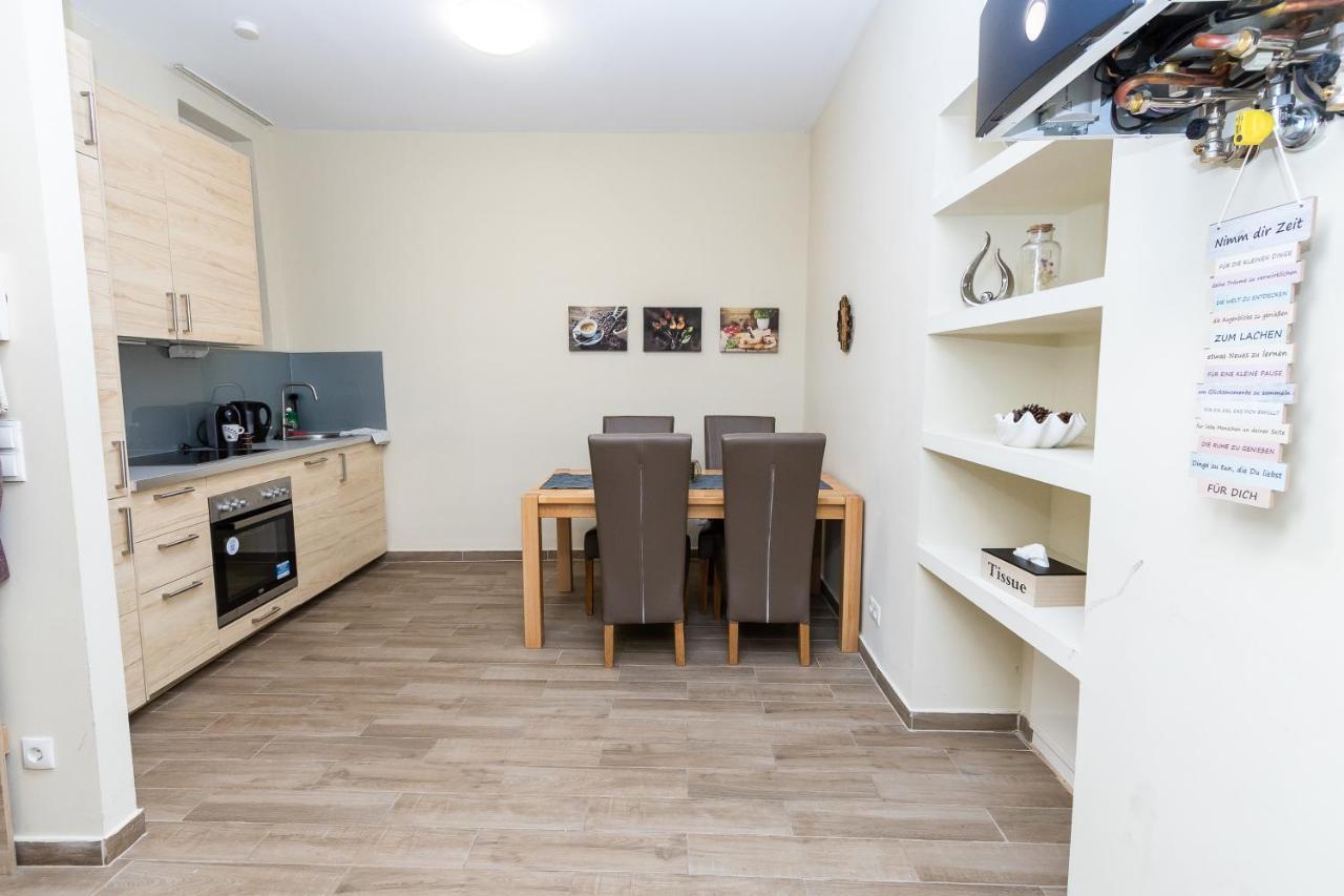 Comfortable Romantic 1 Bedroom Apartment Near Augarten Wien Exterior foto