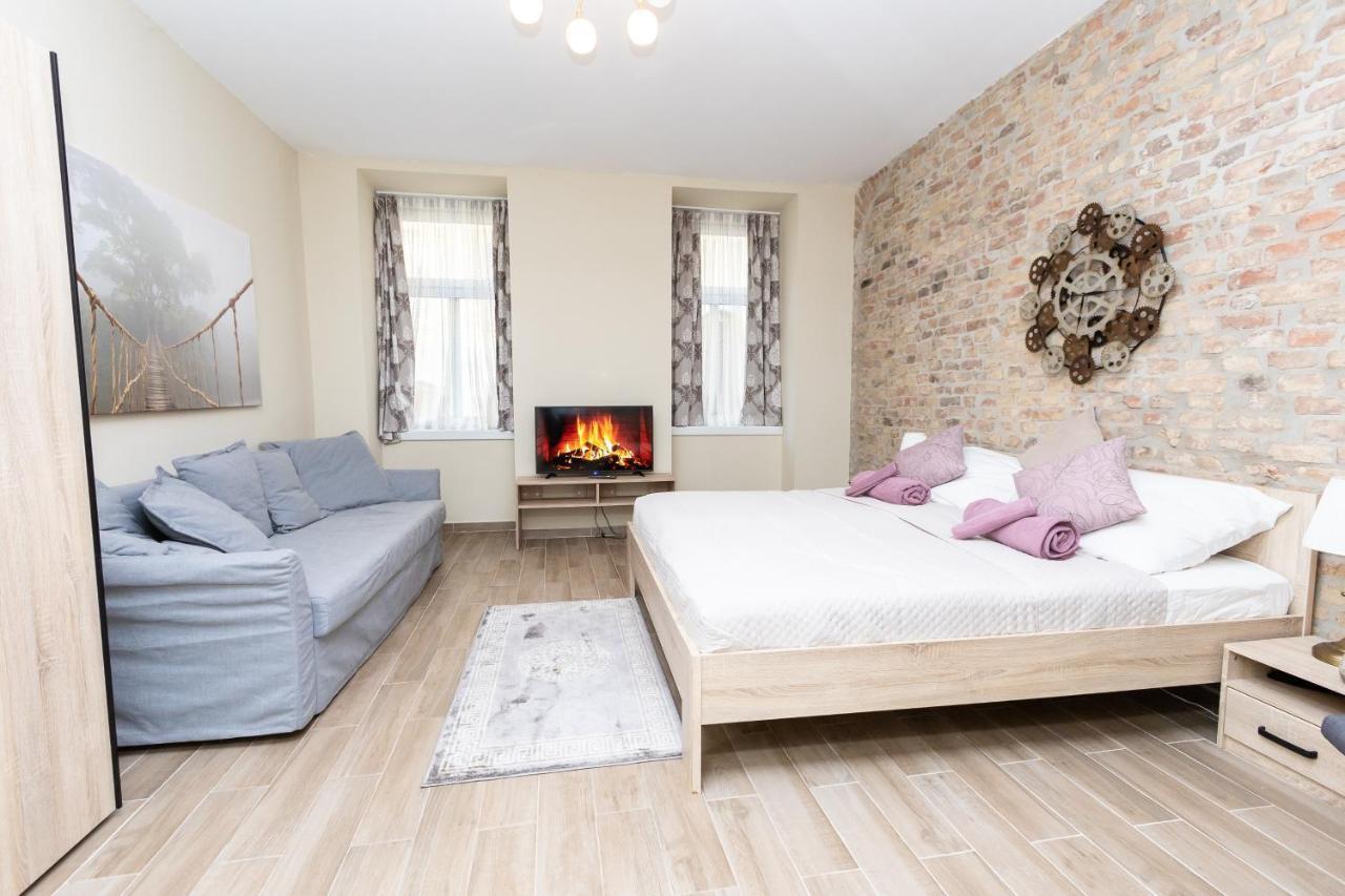 Comfortable Romantic 1 Bedroom Apartment Near Augarten Wien Exterior foto